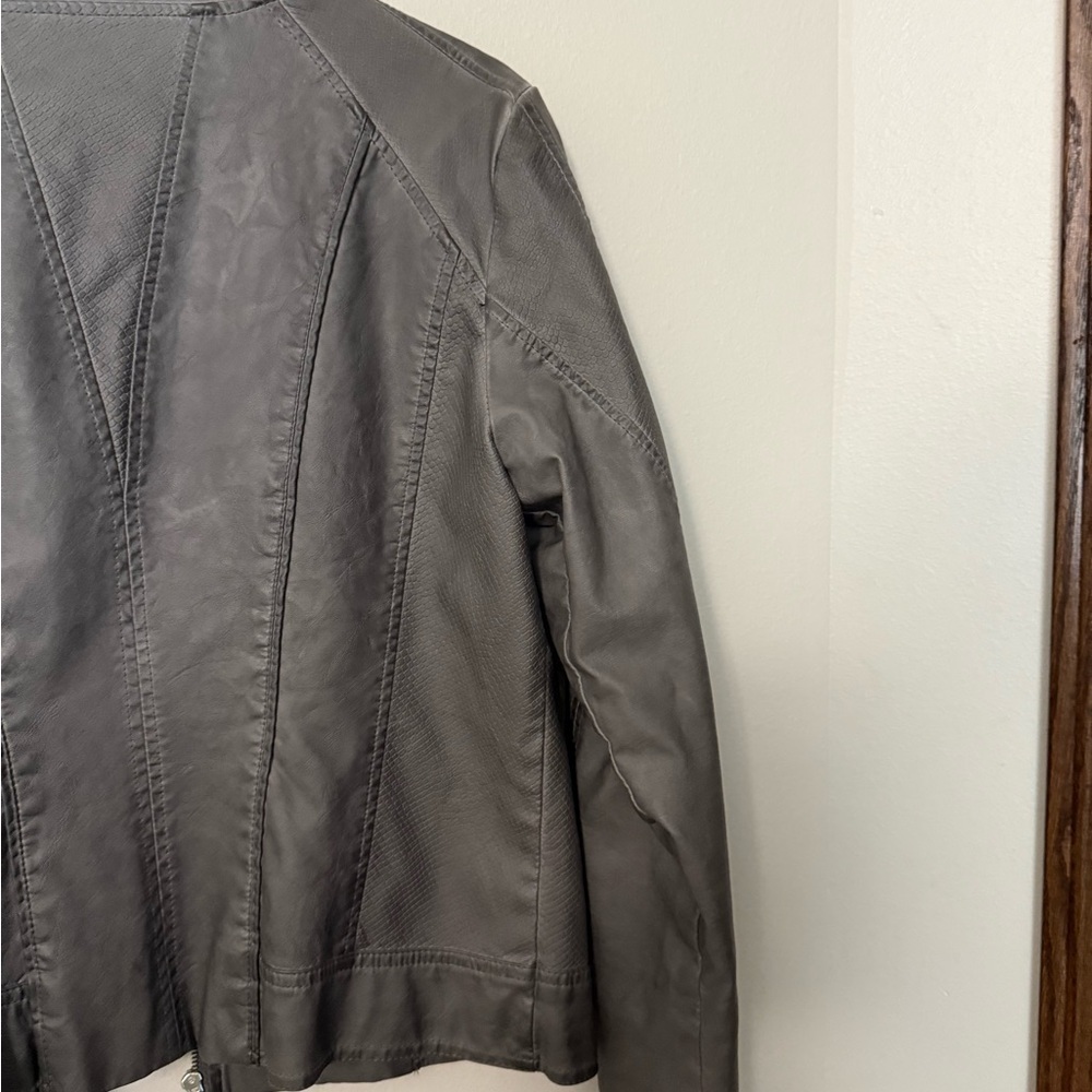 dressbarn Gray Bomber Jacket - Picture 11 of 13